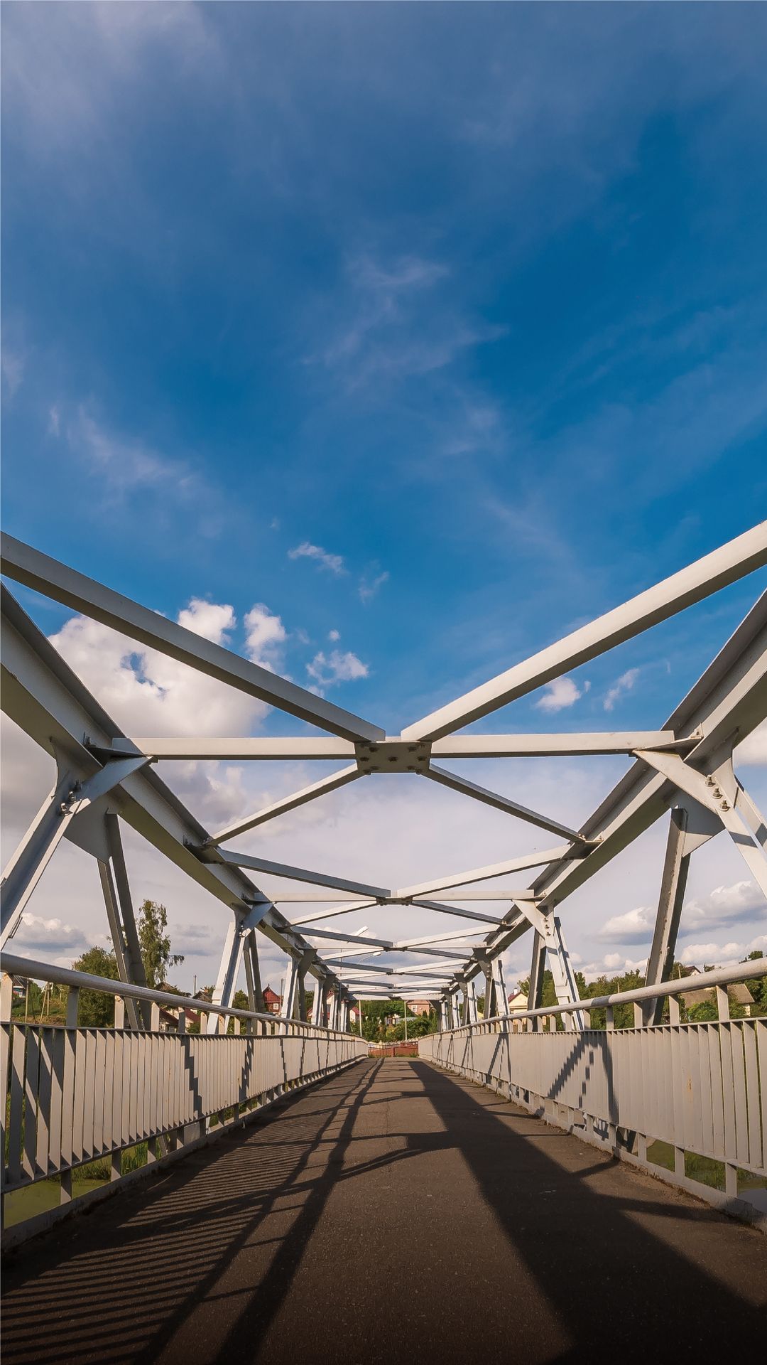 FJD Trion V10L used on a bridge