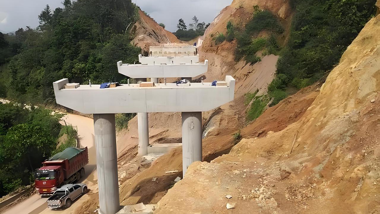 FJD Trion V1t rover used on a bridge survey